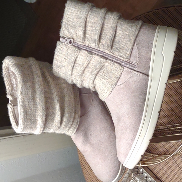 winter boots - Picture 3 of 5